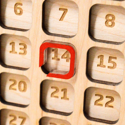 Фигурка из дерева 